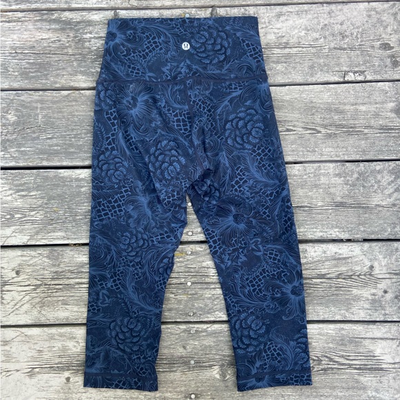 Lululemon capri leggings - Picture 6 of 7